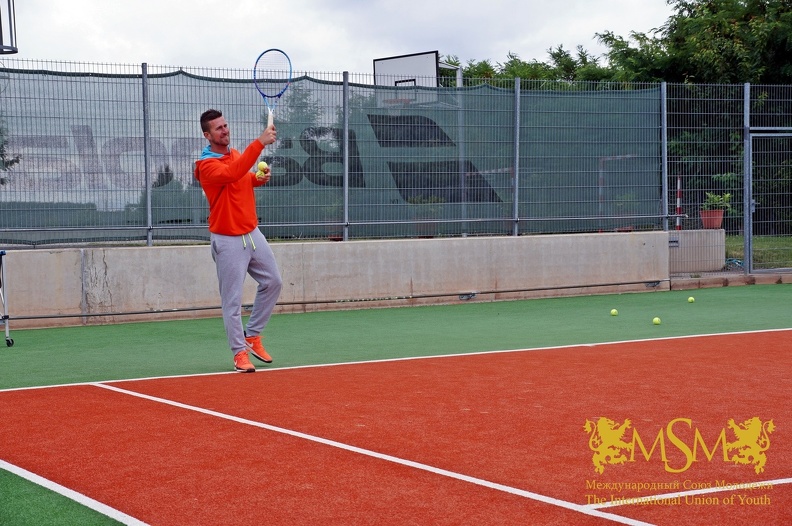 tennis49.jpg